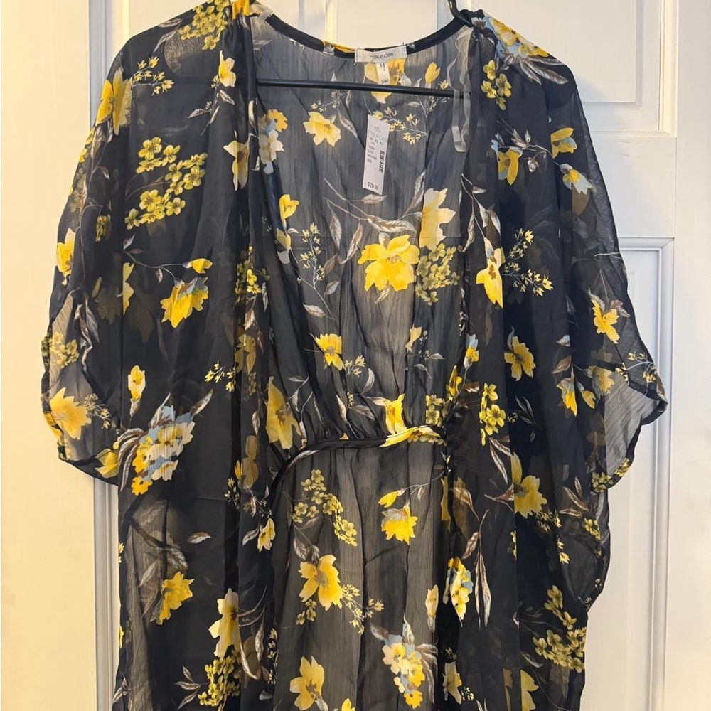 Maurice’s Kimono size s/m, new with tags